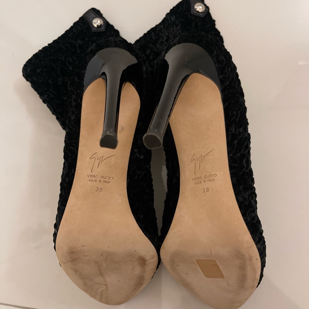 Giuseppe Black soft Textured Ankle Boots - Picture 5 of 5
